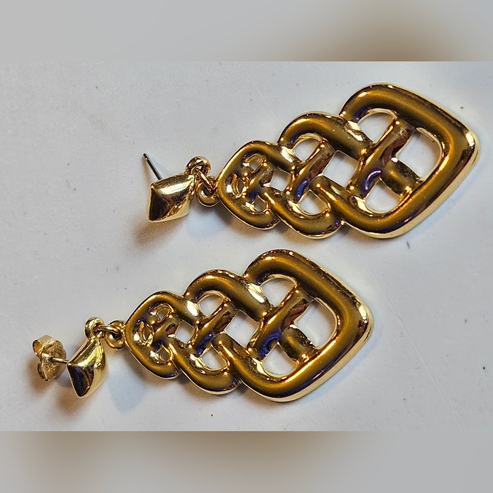 Gold Tone Dangle Earrings with weave design.